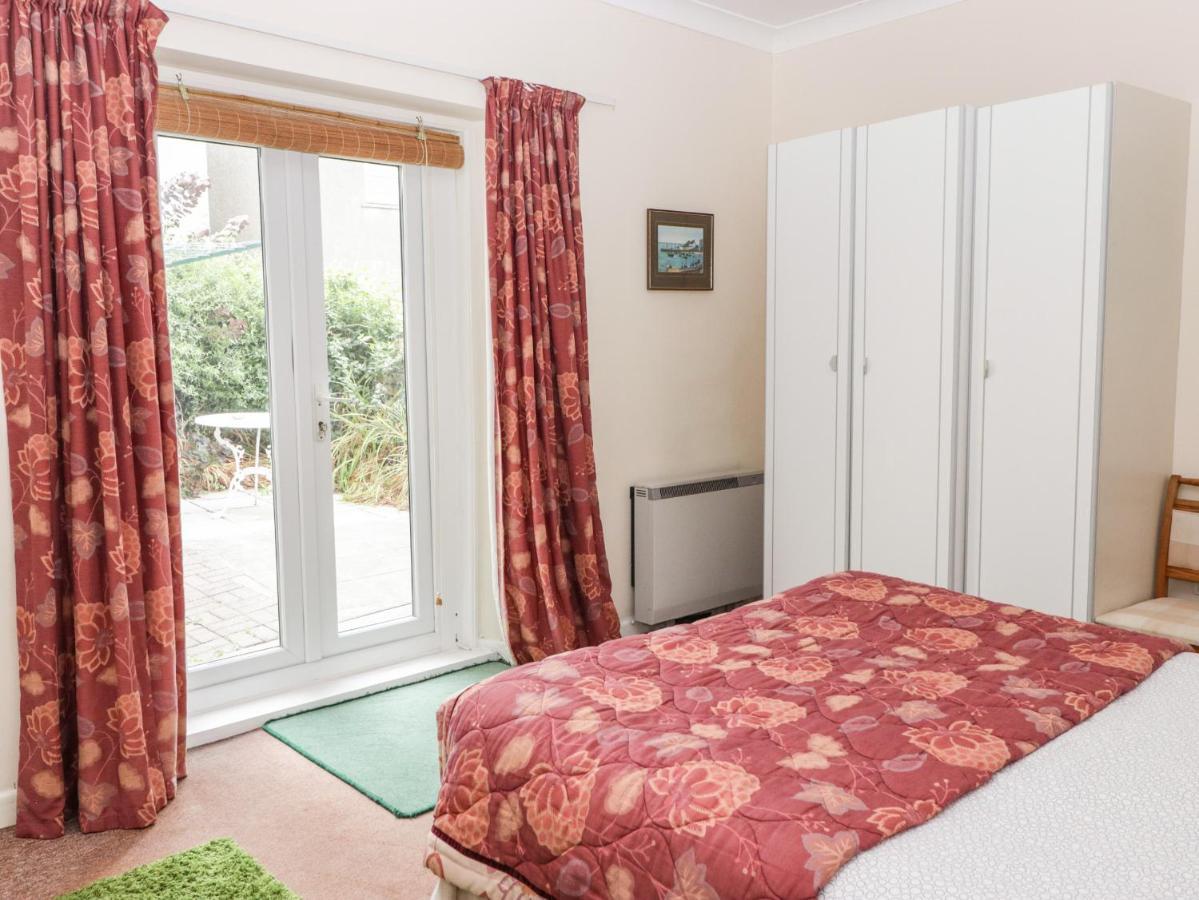 Gwylan Apartment Tenby Exterior photo
